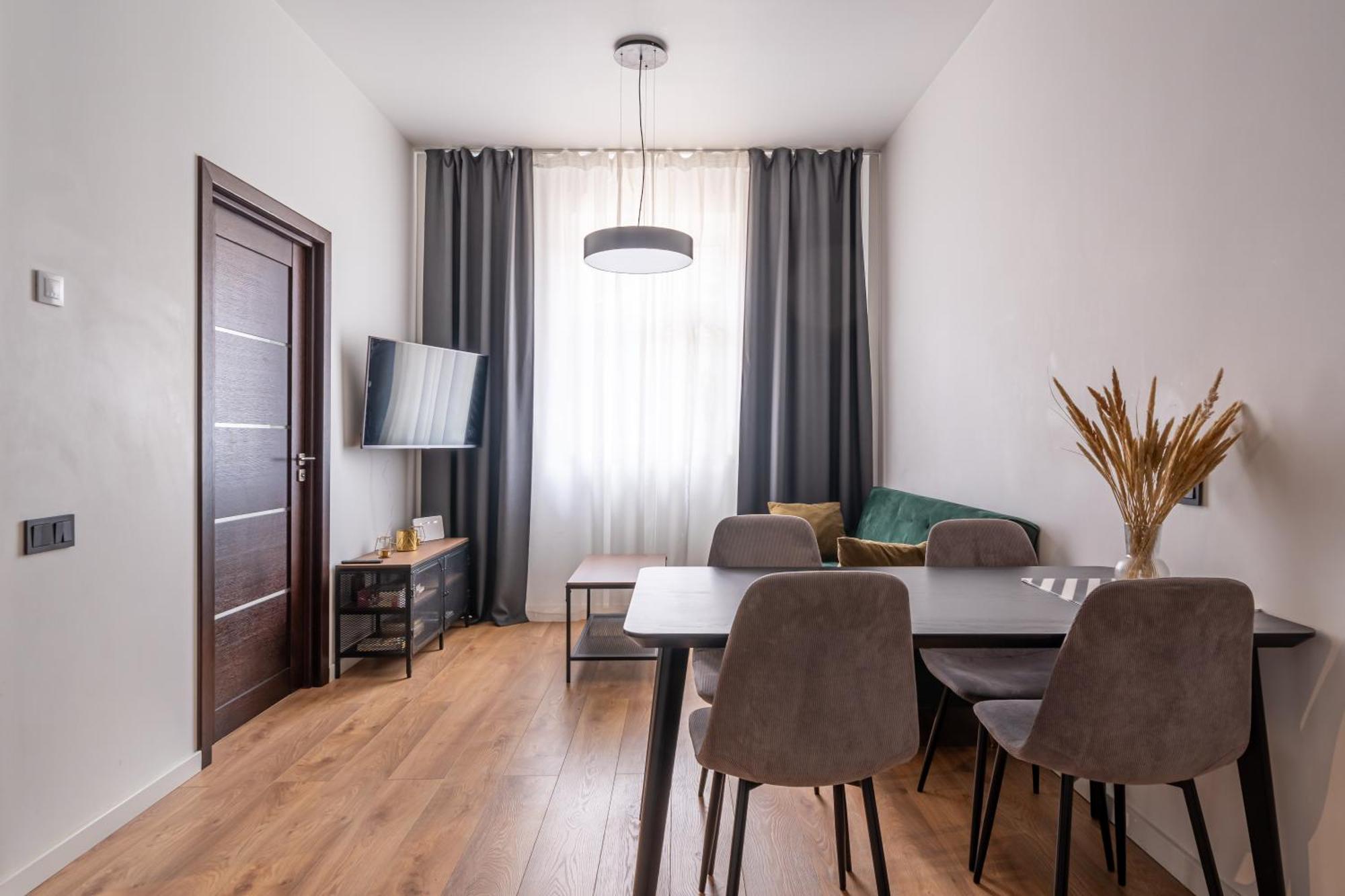 Lienes Iela Gem 1Br Apartment With Fireplace In Historic Unesco Center Riga Eksteriør bilde