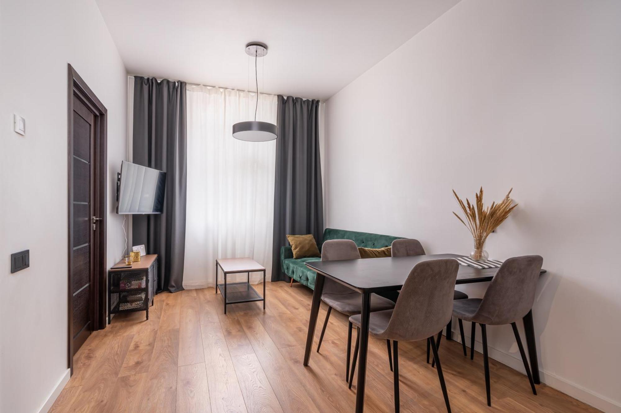 Lienes Iela Gem 1Br Apartment With Fireplace In Historic Unesco Center Riga Eksteriør bilde